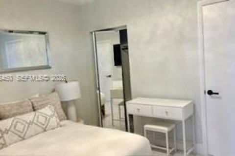 Condominio en alquiler en Hallandale Beach, Florida, 3 dormitorios, 191.84 m2 № 2355189 - foto 16