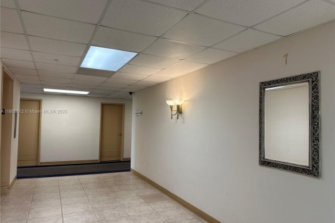 Снять в аренду кондоминиум в Санни-Айлс-Бич, Флорида 1 спальня, 64.57м2, № 1951735 - фото 27