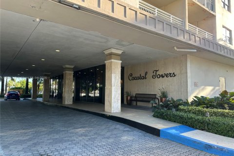 Снять в аренду кондоминиум в Санни-Айлс-Бич, Флорида 1 спальня, 64.57м2, № 1951735 - фото 29