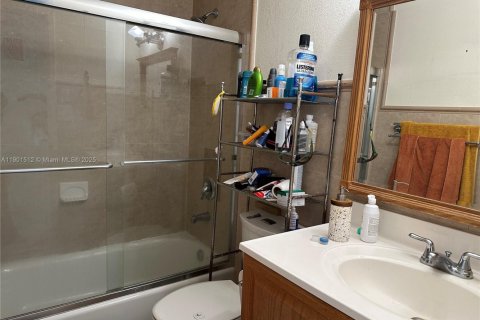 Снять в аренду кондоминиум в Санни-Айлс-Бич, Флорида 1 спальня, 64.57м2, № 1951735 - фото 15