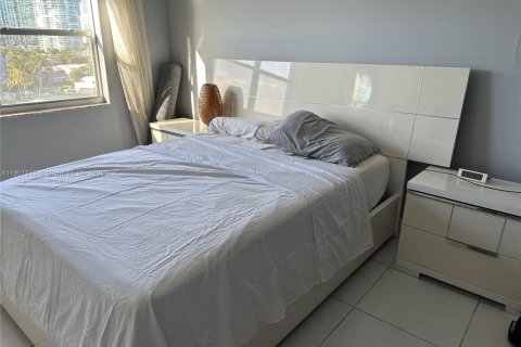 Снять в аренду кондоминиум в Санни-Айлс-Бич, Флорида 1 спальня, 64.57м2, № 1951735 - фото 8