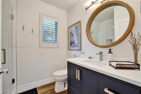 Casa en venta en Fort Lauderdale, Florida, 4 dormitorios, 204.01 m2 № 1970728 - foto 21