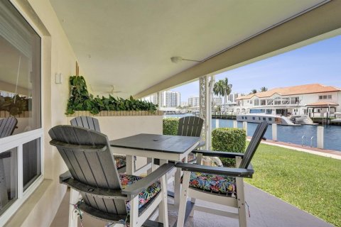 Apartment in Fort Lauderdale, Florida 2 bedrooms, 86.49 sq.m. № 2086298 - photo 3