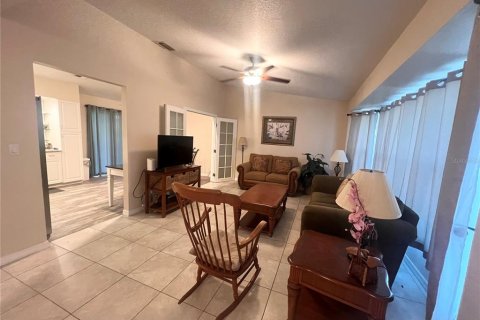 Villa ou maison à louer à Port Charlotte, Floride: 2 chambres, 113.34 m2 № 1520888 - photo 3