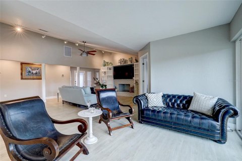 Villa ou maison à vendre à Sarasota, Floride: 2 chambres, 194.35 m2 № 2291252 - photo 14