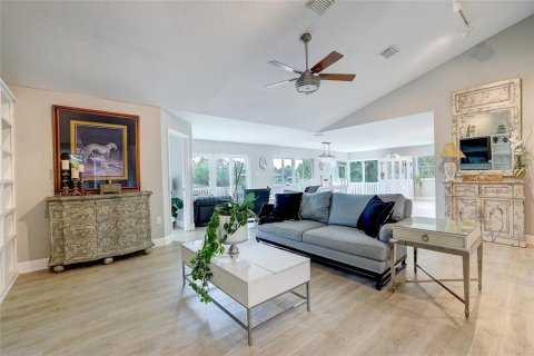 Villa ou maison à vendre à Sarasota, Floride: 2 chambres, 194.35 m2 № 2291252 - photo 7