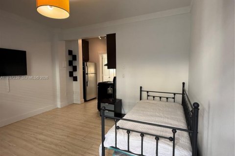 Apartment in Miami Beach, Florida 1715.63 sq.m. № 1996240 - photo 5