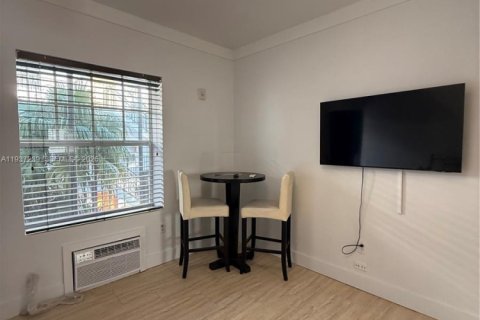 Apartment in Miami Beach, Florida 1715.63 sq.m. № 1996240 - photo 6