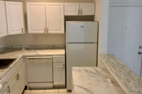 Condo in Miami, Florida, 2 bedrooms  № 1920606 - photo 28