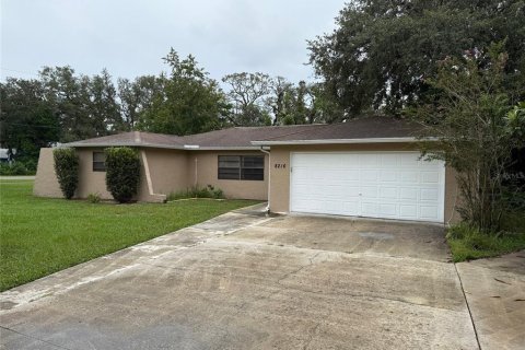 Casa en alquiler en Spring Hill, Florida, 3 dormitorios, 116.78 m2 № 1900123 - foto 1