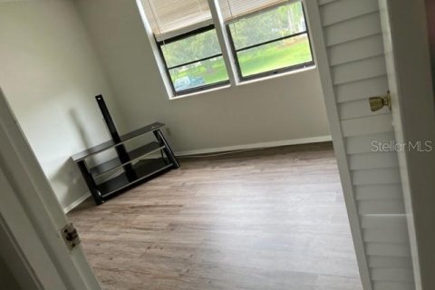 Apartamento en alquiler en Oldsmar, Florida, 2 dormitorios, 85.01 m2 № 1907392 - foto 5