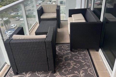 Condominio en venta en Sunny Isles Beach, Florida, 2 dormitorios, 118.36 m2 № 1993696 - foto 4