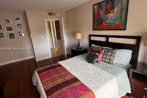 Condominio en venta en Sunny Isles Beach, Florida, 2 dormitorios, 118.36 m2 № 1993696 - foto 18