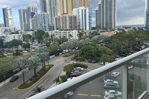 Condominio en venta en Sunny Isles Beach, Florida, 2 dormitorios, 118.36 m2 № 1993696 - foto 3