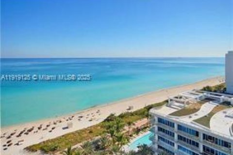 Condo in Miami Beach, Florida, 1 bedroom  № 1974390 - photo 2