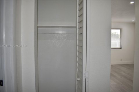 Apartment in Pompano Beach, Florida 2 bedrooms, 72.09 sq.m. № 2042586 - photo 9