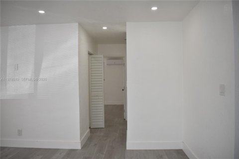 Apartment in Pompano Beach, Florida 2 bedrooms, 72.09 sq.m. № 2042586 - photo 7