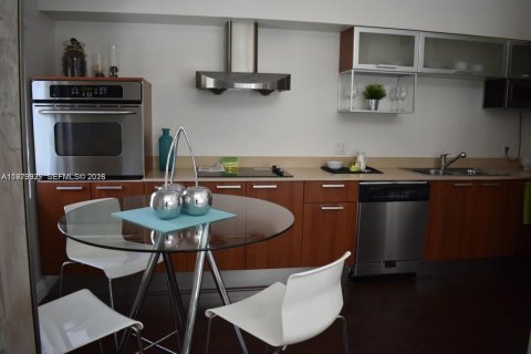 Apartment in Miami, Florida 1 bedroom, 69.68 sq.m. № 2046448 - photo 5