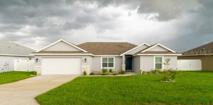 House in Ocala, Florida 4 bedrooms, 174.01 sq.m. № 1840547