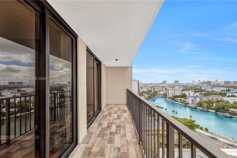 Copropriété à louer à Miami Beach, Floride: 1 chambre, 99.87 m2 № 2168734 - photo 10