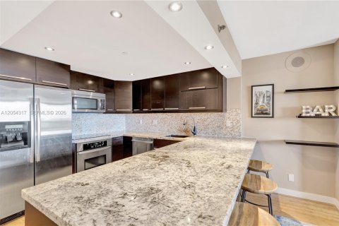 Copropriété à louer à Miami Beach, Floride: 1 chambre, 99.87 m2 № 2168734 - photo 7