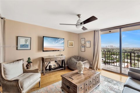 Copropriété à louer à Miami Beach, Floride: 1 chambre, 99.87 m2 № 2168734 - photo 4