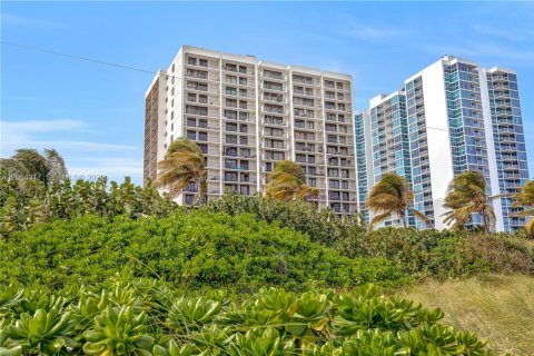 Copropriété à louer à Miami Beach, Floride: 1 chambre, 99.87 m2 № 2168734 - photo 18