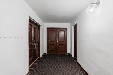 Купить кондоминиум в Майами, Флорида 3 спальни, 171.68м2, № 1872287 - фото 5