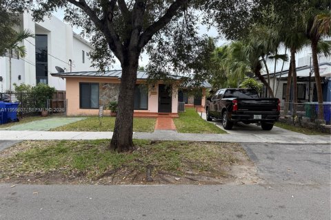 Villa ou maison à Miami, Floride 3 chambres, 222.41 m2 № 2020177