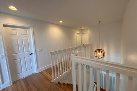 Купить виллу или дом в Уэстон, Флорида 5 спален, 248.23м2, № 2051906 - фото 14