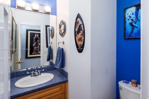 Купить виллу или дом в Марафон, Флорида 8 комнат, 299.52м2, № 1896719 - фото 27