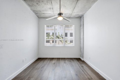 Copropriété à vendre à Miami, Floride: 1 chambre, 65.68 m2 № 1957597 - photo 17