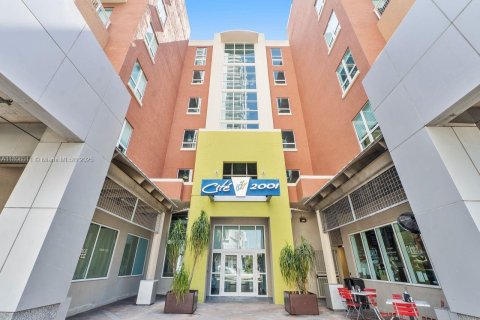 Copropriété à vendre à Miami, Floride: 1 chambre, 65.68 m2 № 1957597 - photo 29
