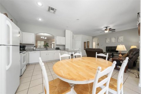 Villa ou maison à vendre à Kissimmee, Floride: 6 chambres, 261.24 m2 № 2217409 - photo 9