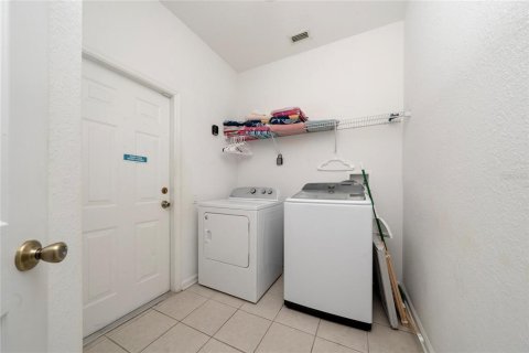 Villa ou maison à vendre à Kissimmee, Floride: 6 chambres, 261.24 m2 № 2217409 - photo 30