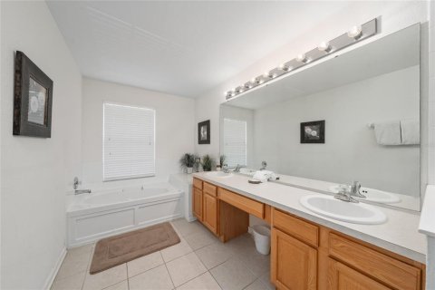 Villa ou maison à vendre à Kissimmee, Floride: 6 chambres, 261.24 m2 № 2217409 - photo 18
