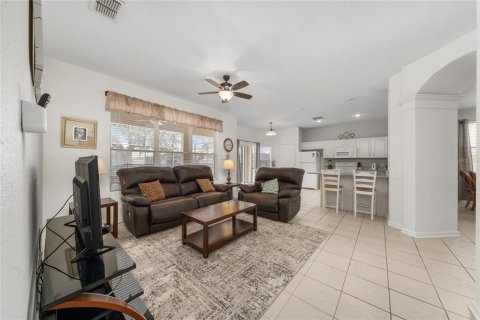 Villa ou maison à vendre à Kissimmee, Floride: 6 chambres, 261.24 m2 № 2217409 - photo 10