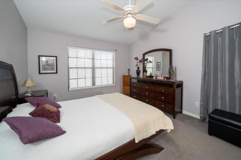 Townhouse in Tampa, Florida 2 bedrooms, 153.47 sq.m. № 1515385 - photo 30
