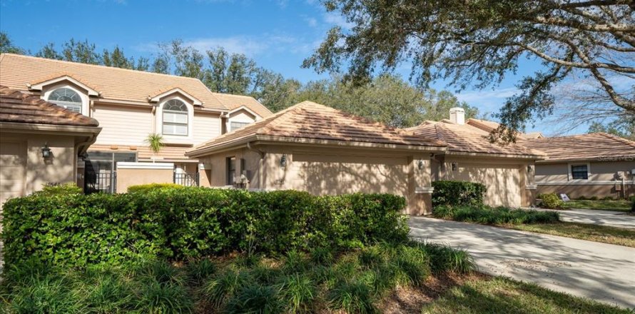 Townhouse in Tampa, Florida 2 bedrooms, 153.47 sq.m. № 1515385
