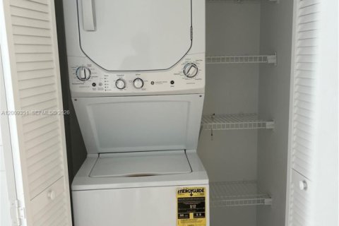 Condominio en venta en Greenacres, Florida, 2 dormitorios № 2072400 - foto 11