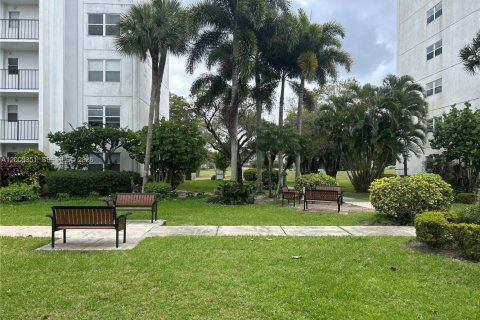 Condominio en venta en Greenacres, Florida, 2 dormitorios № 2072400 - foto 26