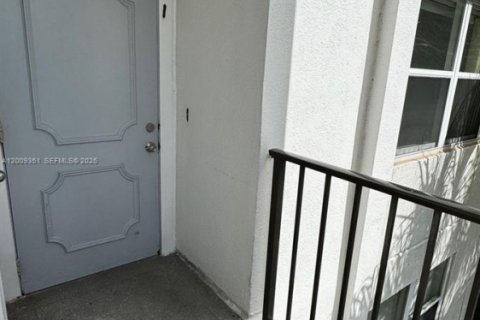 Condominio en venta en Greenacres, Florida, 2 dormitorios № 2072400 - foto 3