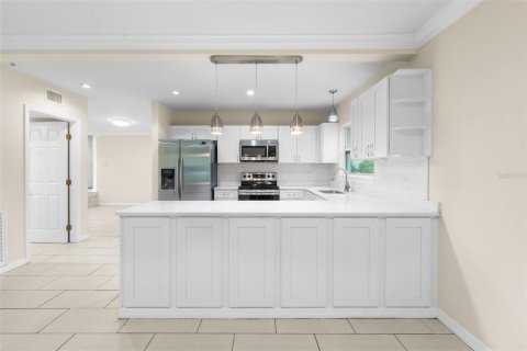 Villa ou maison à vendre à Gainesville, Floride: 3 chambres, 194.54 m2 № 2134301 - photo 10