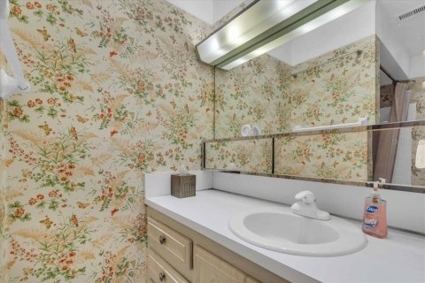 Condo in Saint Petersburg, Florida, 1 bedroom  № 1843171 - photo 16