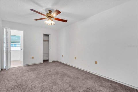 Condo in Saint Petersburg, Florida, 1 bedroom  № 1843171 - photo 15
