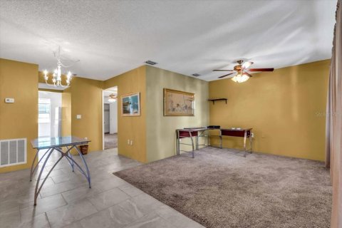 Condo in Saint Petersburg, Florida, 1 bedroom  № 1843171 - photo 6