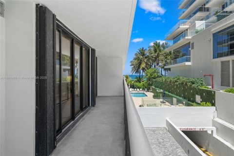 Copropriété à vendre à Surfside, Floride: 2 chambres, 140.28 m2 № 1783821 - photo 28
