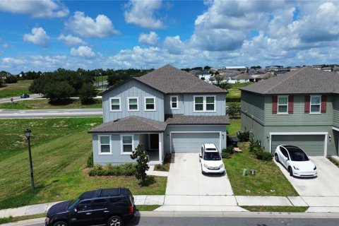 House in Davenport, Florida 8 bedrooms, 365.2 sq.m. № 2321305