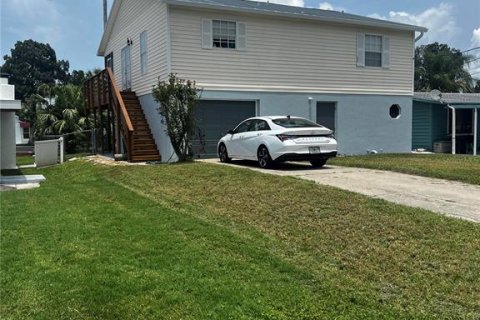 Villa ou maison à Hudson, Floride 2 chambres, 91.04 m2 № 2091489