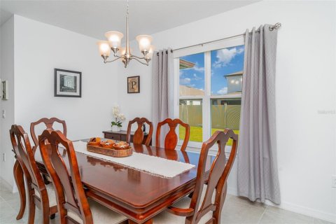 Villa ou maison à louer à Lake Alfred, Floride: 5 chambres, 243.78 m2 № 2304730 - photo 19